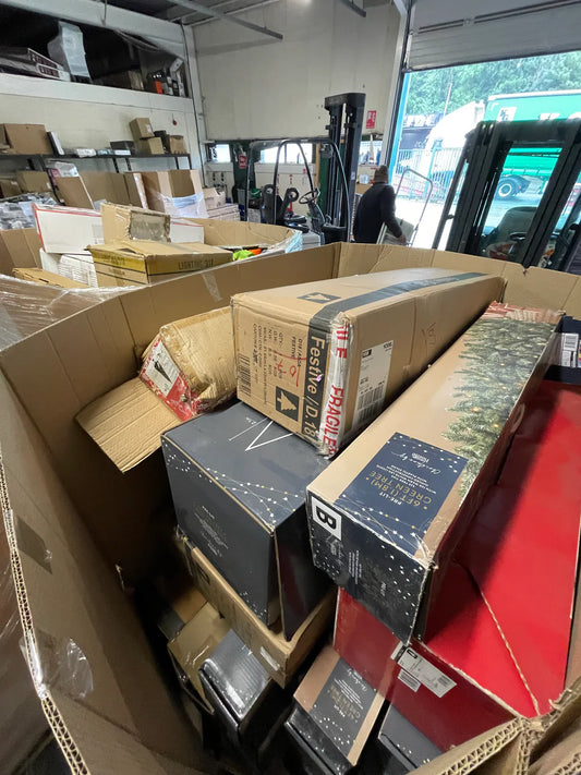 Buy Christmas trees return pallets | PalletsLiquidationUSA