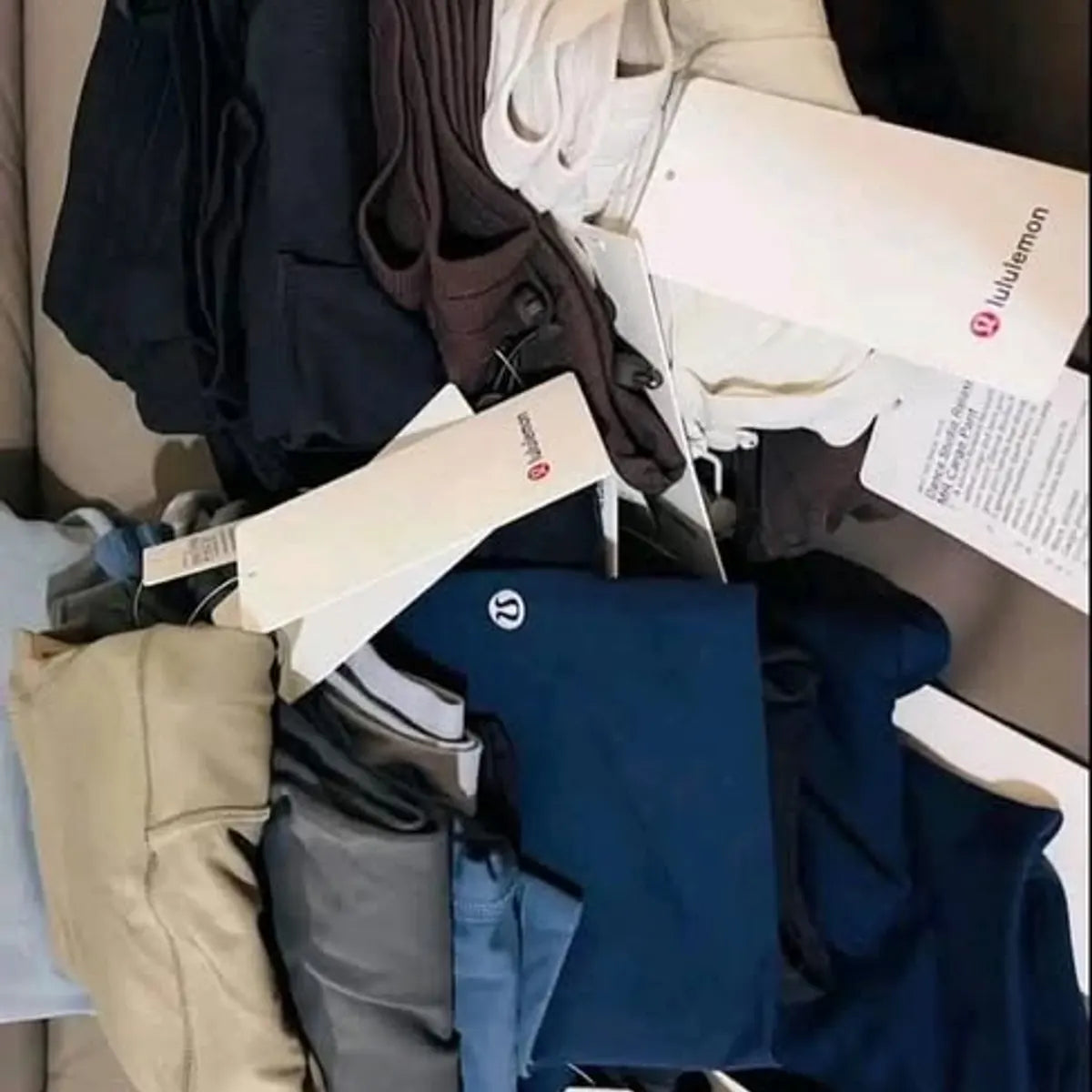 Lululemon & Skims Liquidation Pallet, 350 Units, Brand New