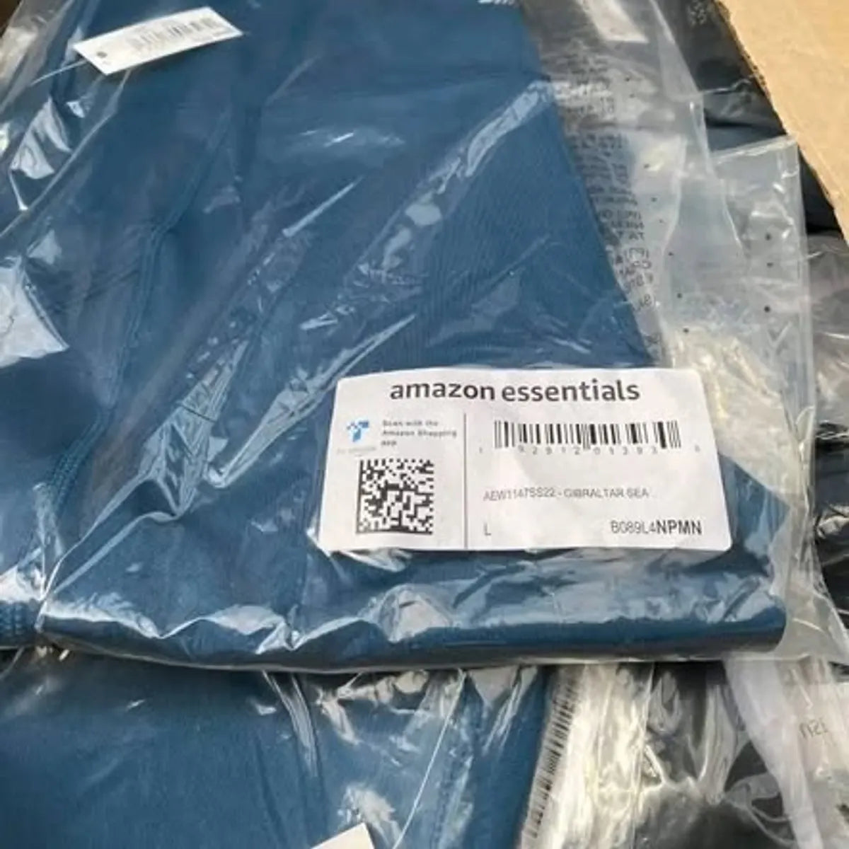 Amazon Clothing Liquidation Pallet, 300 Units, Brand New